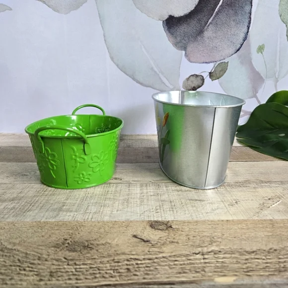 Metal Planters Set - Picture 2 of 13